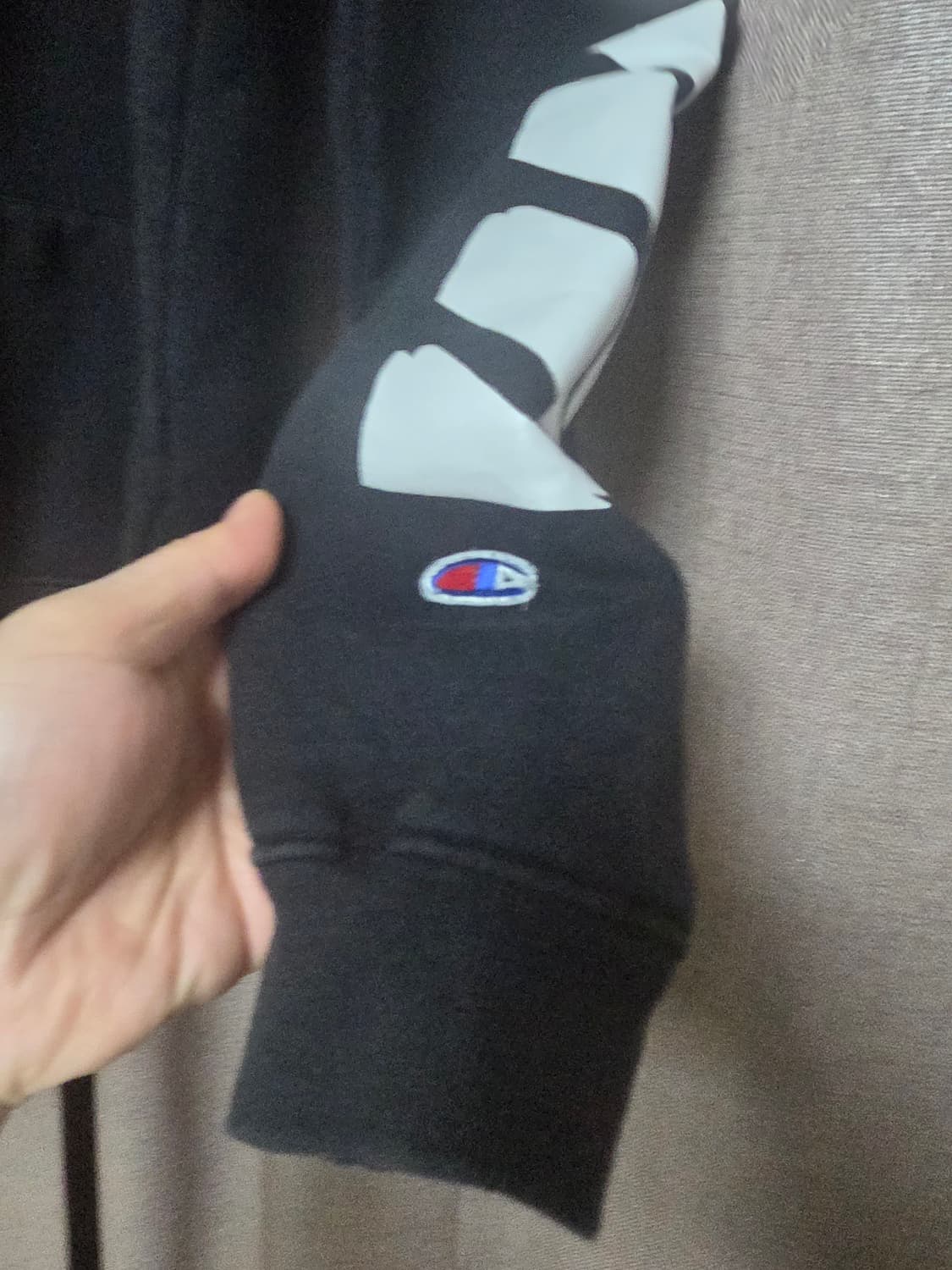 오프화이트로고맨투맨 95 상품이미지3