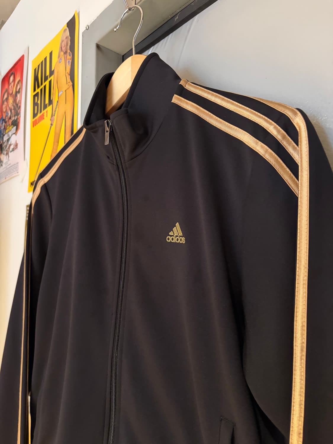 아디다스 블랙 골드 로고 트랙탑 져지 상품이미지2