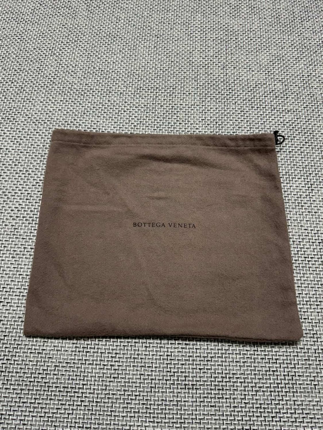 보테가베네타 인트레치아토 클러치 상품이미지9
