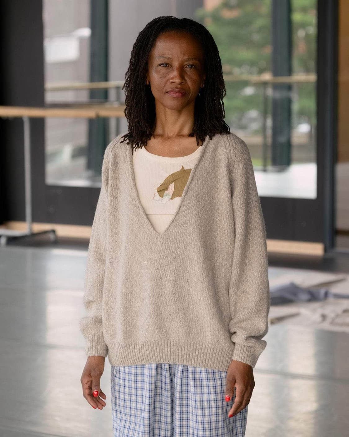 [XS/S,M/L]베이스레인지 Soar 브이넥 니트/샌드 상품이미지1