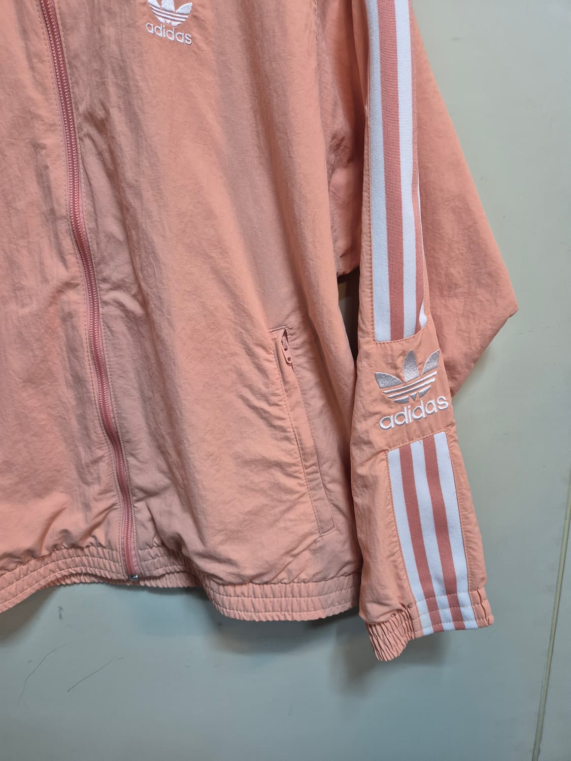 아디다스 핑크 바람막이 상품이미지4