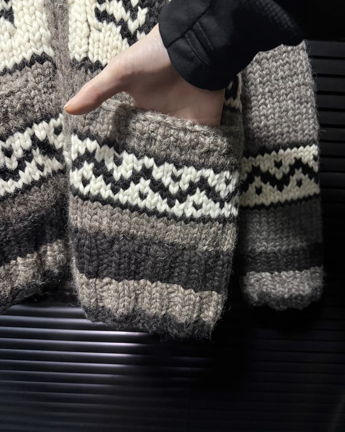 프론 엔터라이즈 핸드메이드 코위찬 캐나다 사슴 버진 울 노르딕 가디건 상품이미지4