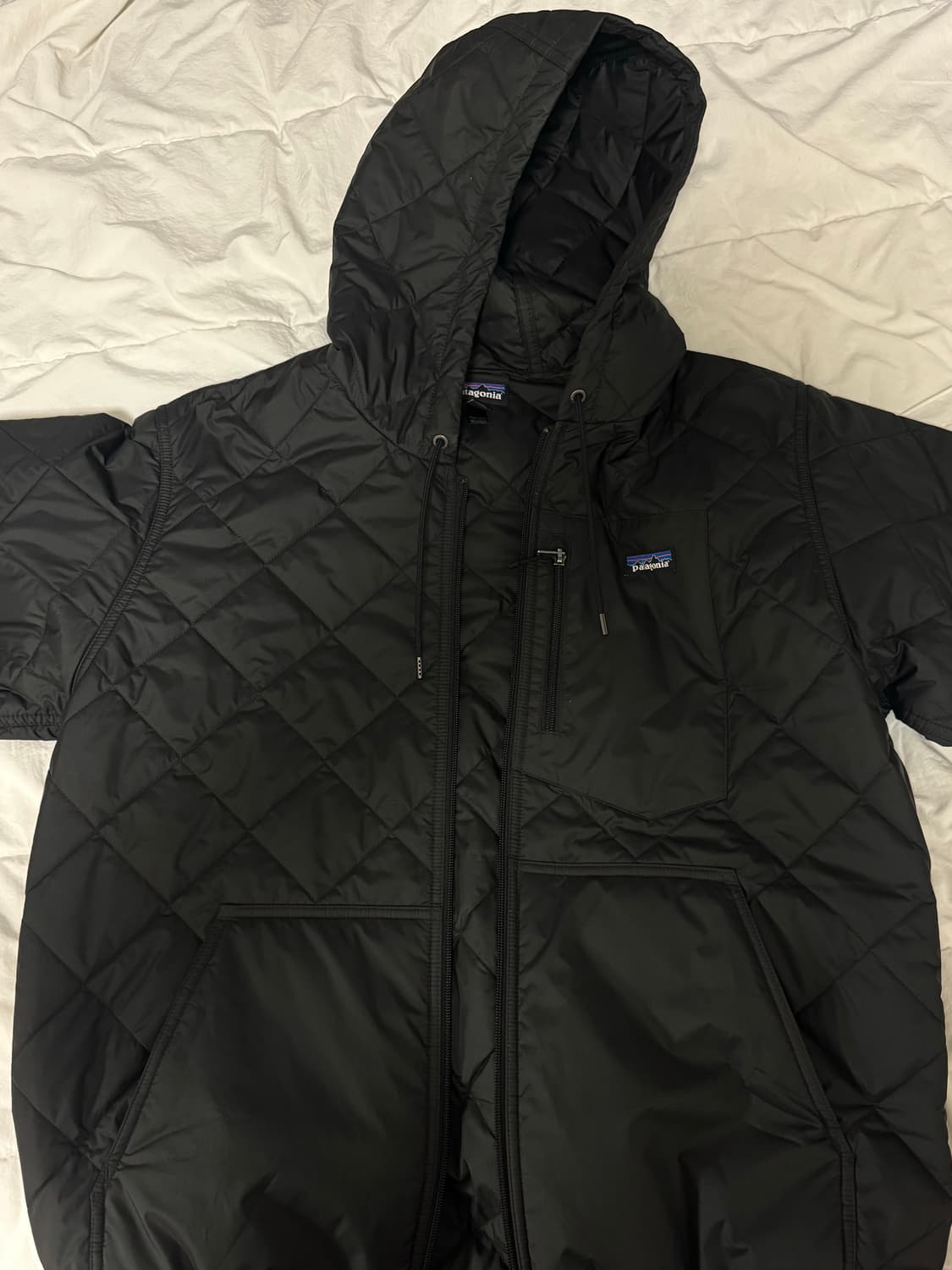 파타고니아 다이아몬드 퀄티드 보머 후디 블랙 L 상품이미지1