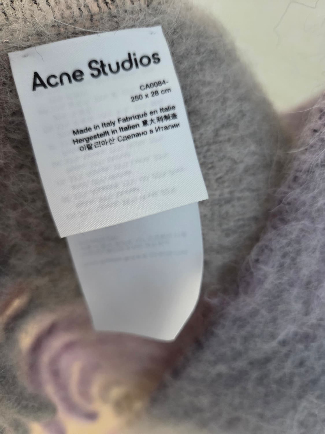 아크네스튜디오 모헤어 체크 머플러 아크네머플러 1회착용 판매(정품) 상품이미지3