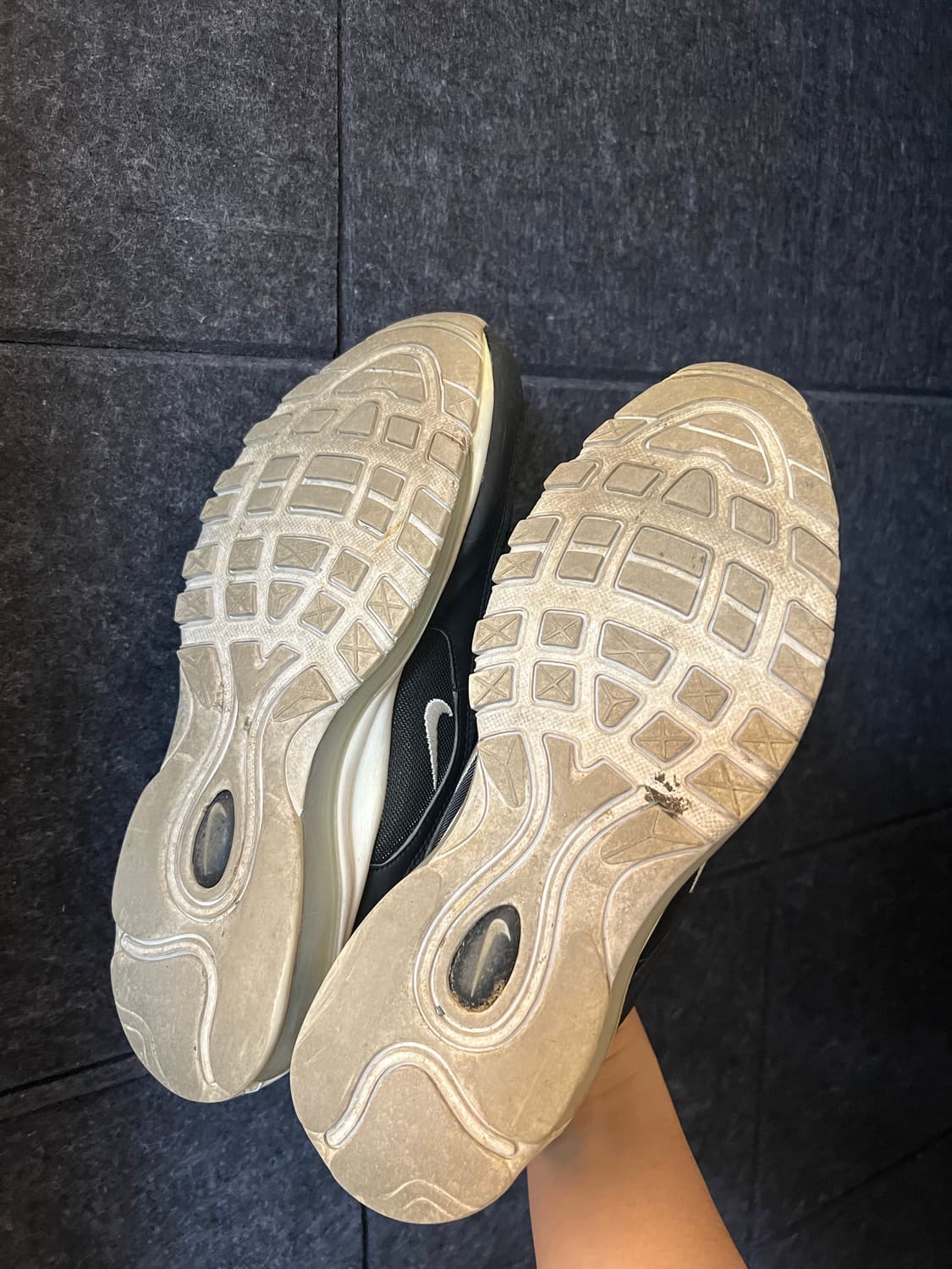 나이키 에어맥스 97 검흰 (280) 상품이미지3