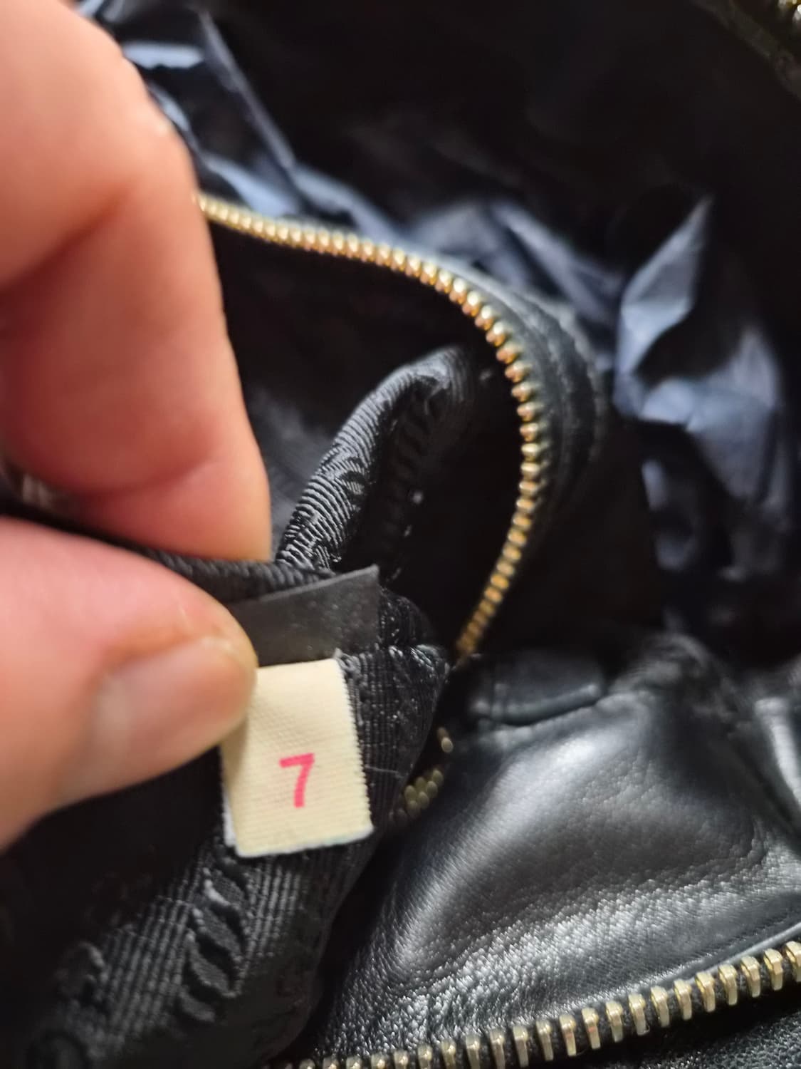 (정품) 프라다 나파가죽 고프레 크로스백(여자 명품 가방 숄더백 토트백) 상품이미지3