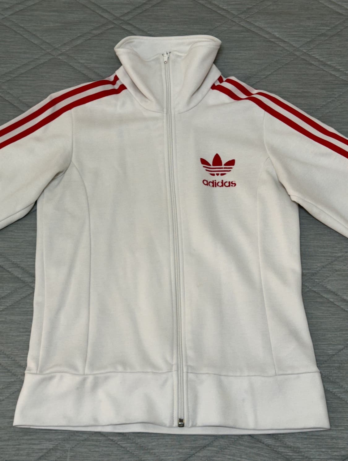 아디다스 흰빨 집업 상품이미지1