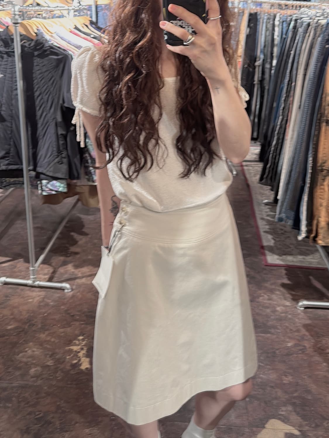 andneeds 앤니즈 사이드 버튼 크림 미디 스커트 S 새상품 상품이미지6