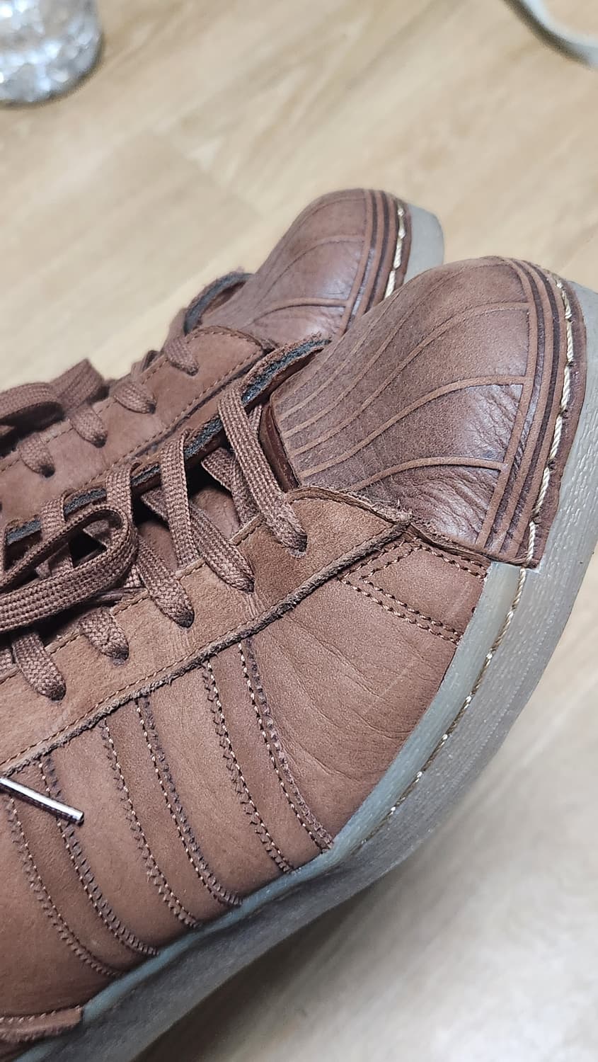 아디다스 슈퍼스타 82 프리러브 브라운 280 상품이미지7