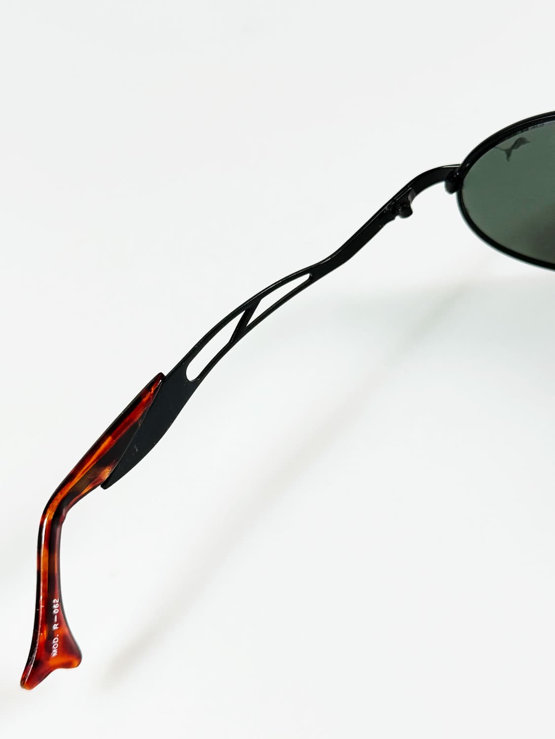 90s PUMA 블랙 슬림 오벌 더블 브릿지 빈티지 선글라스 상품이미지7