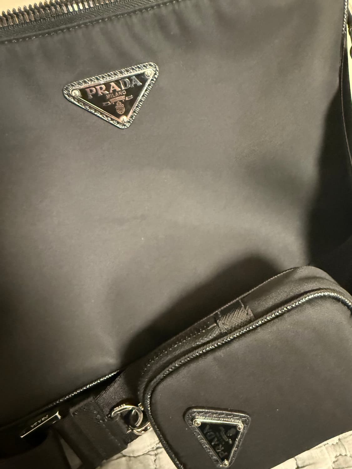 프라다 리나일론 크로스백 상품이미지2