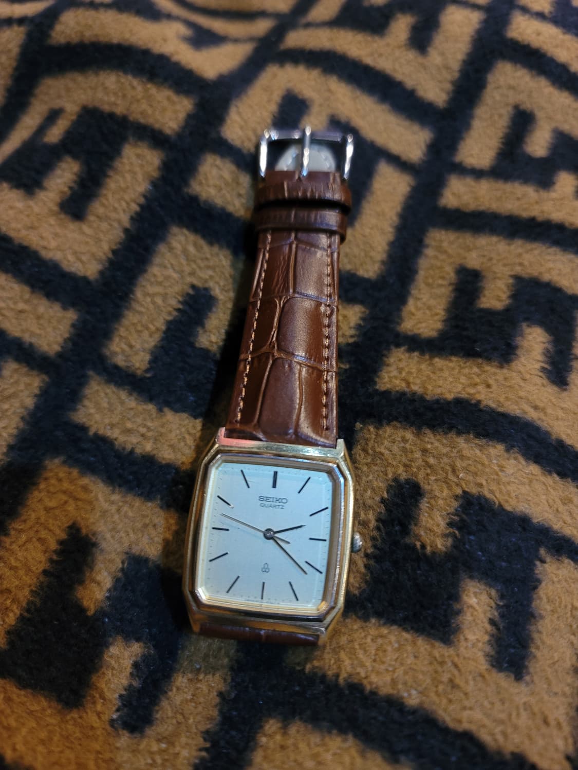 빈티지 세이코 사각 금장 쿼츠 시계 상품이미지1