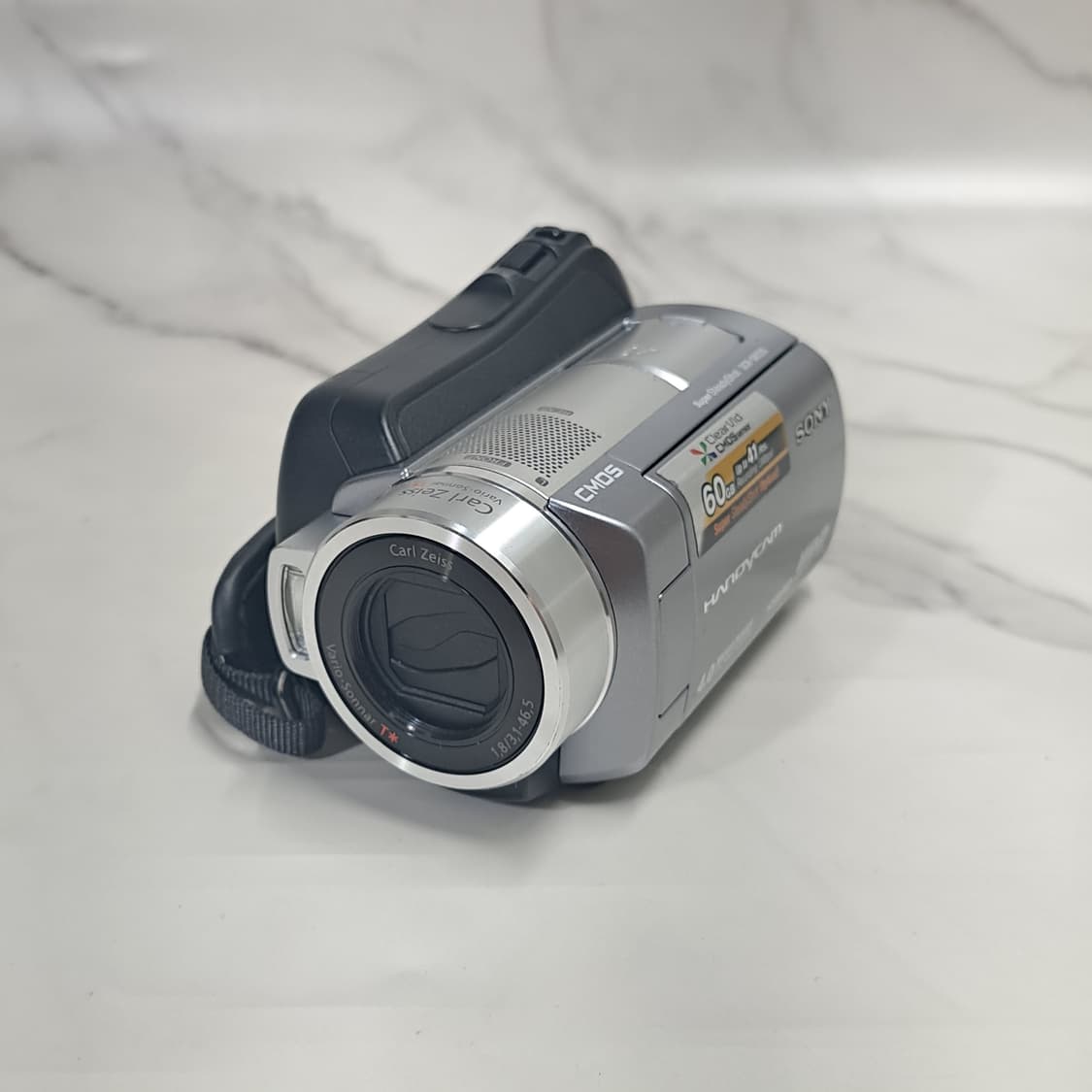 풀박스 소니 DCR-SR220 60Gb 내장 실버 빈티지 핸디캠 상품이미지2