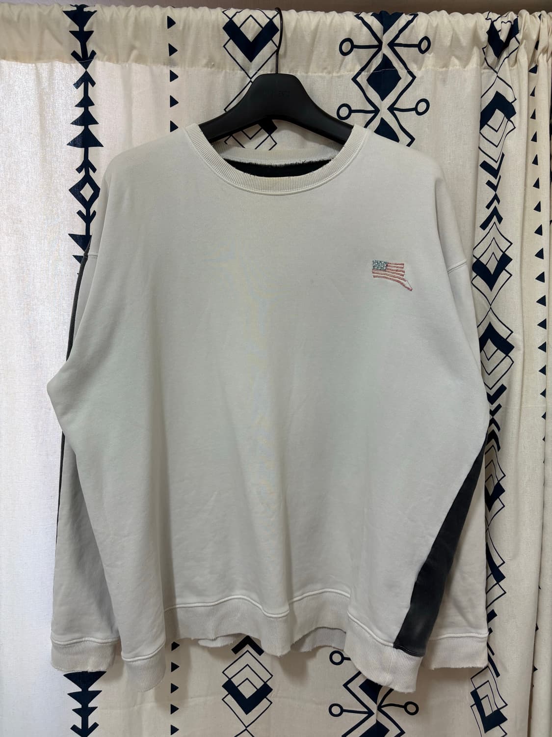 캐피탈 본 스웻셔츠 투톤 os 상품이미지3