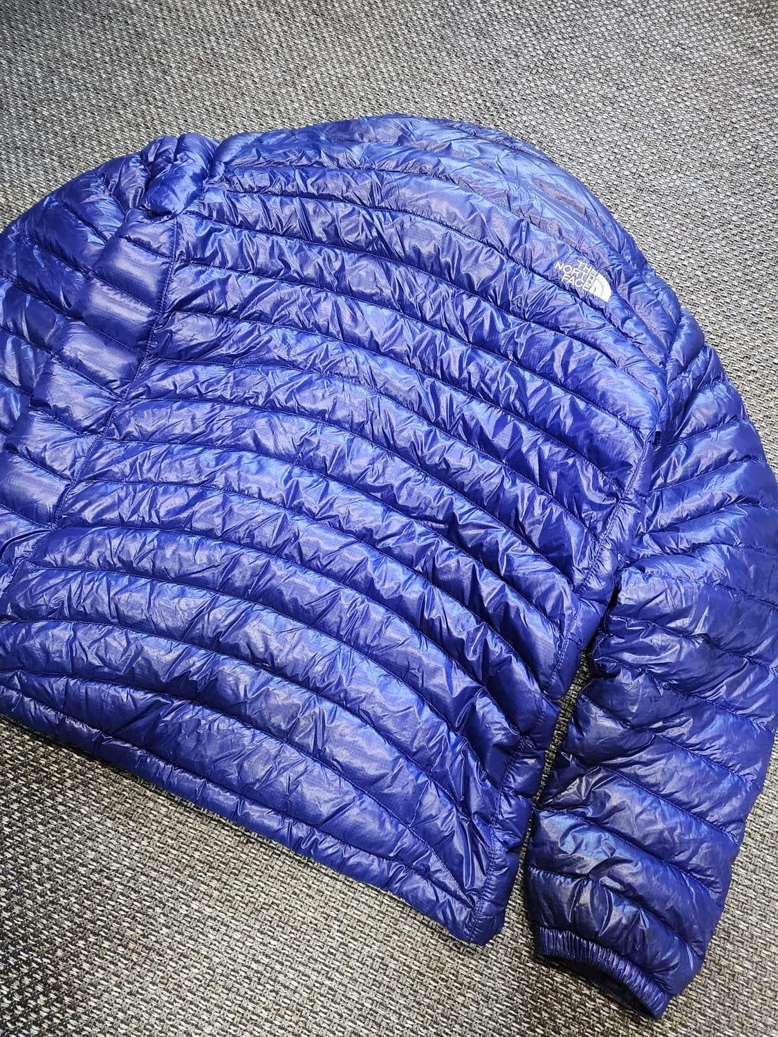 노스페이스 경량 패딩 100 L사이즈  상품이미지8