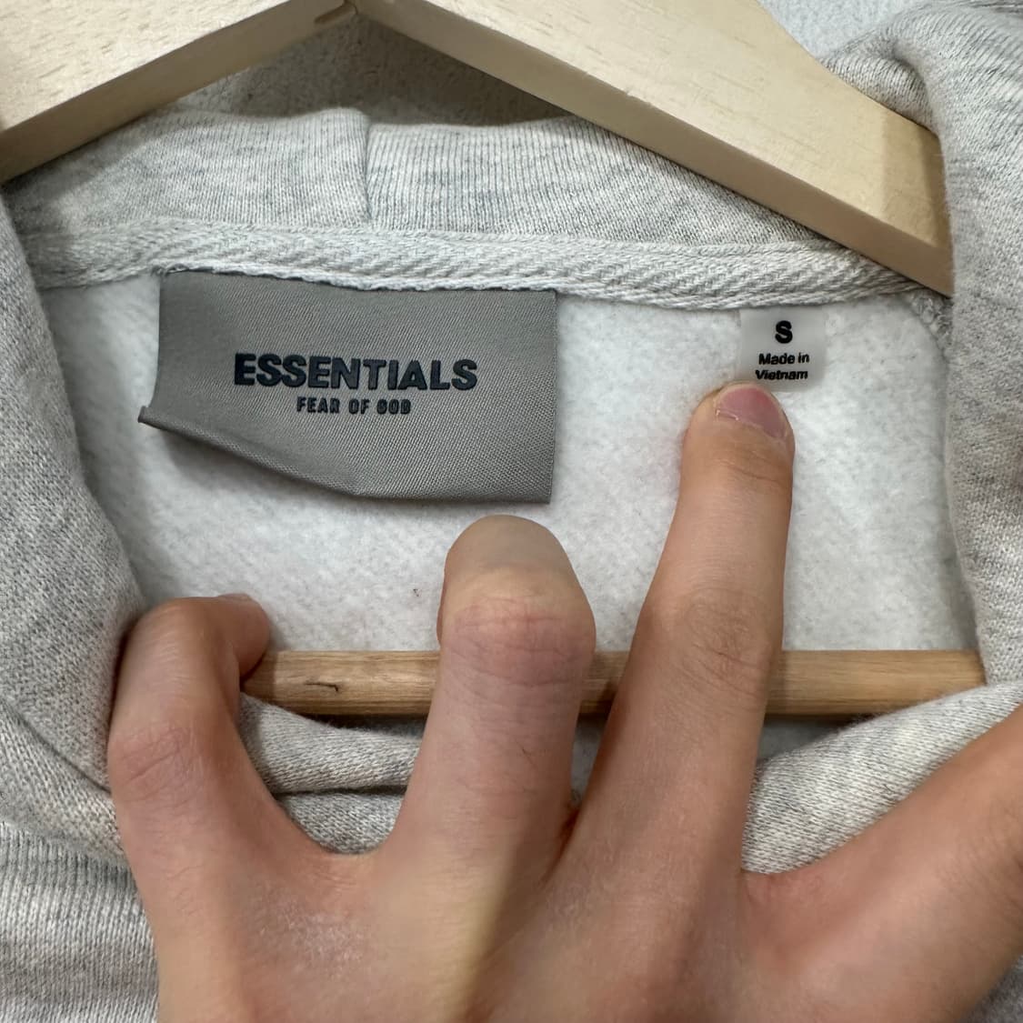 에센셜 후드티 상품이미지4