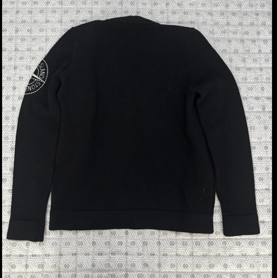 정품 스톤아일랜드 블랙 가디건 남90 여55반 상품이미지4