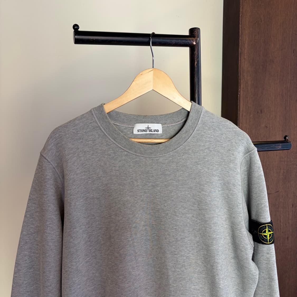 15770 - 스톤아일랜드 그레이 와펜 맨투맨 상품이미지1