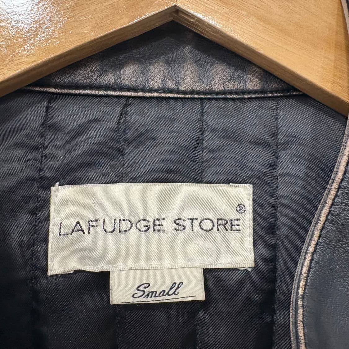 라퍼지스토어 버프워시 버핑레더 인시전 바이커 자켓 상품이미지3