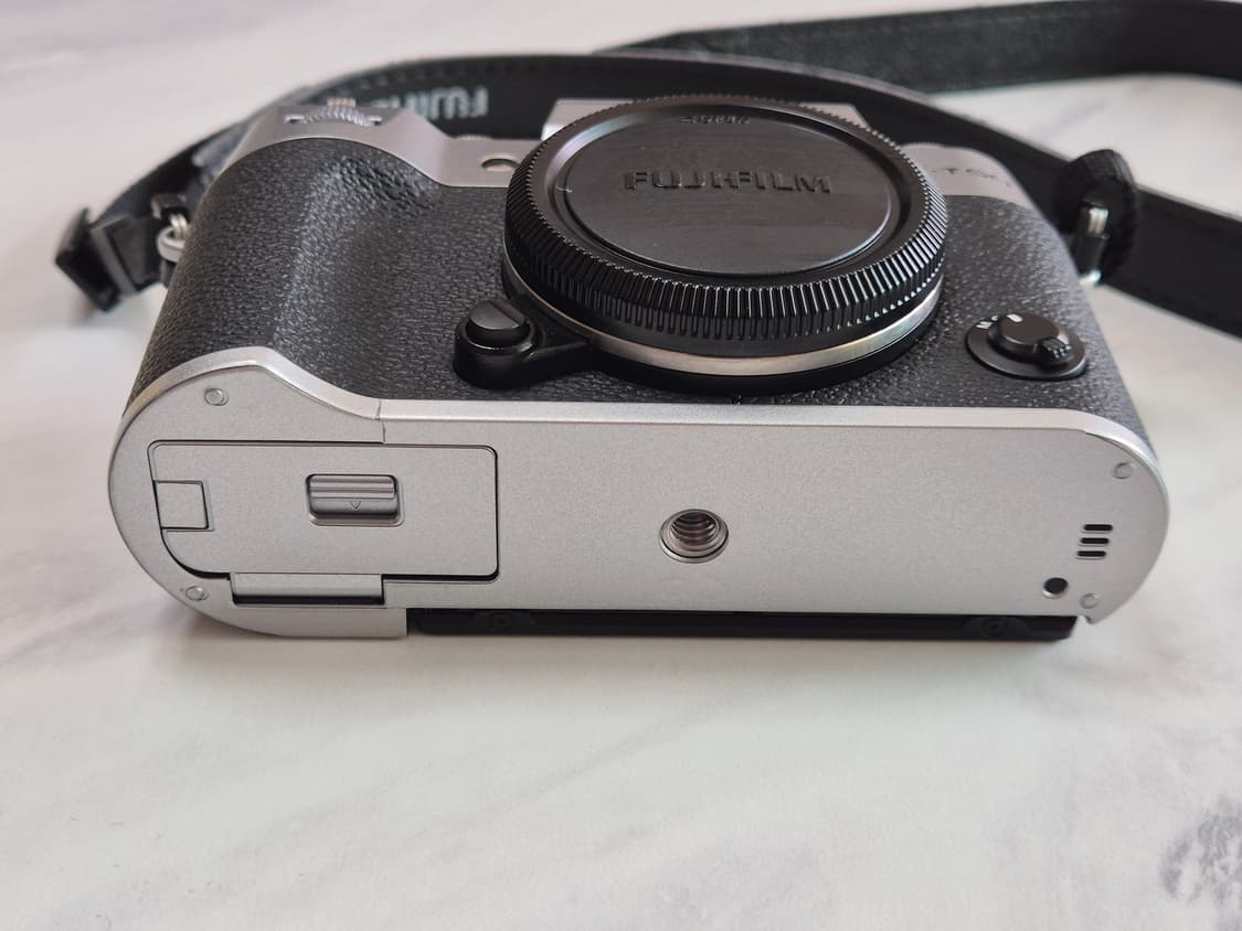 (외관 S급)후지필름 카메라 X-T50 실버 바디 상품이미지3