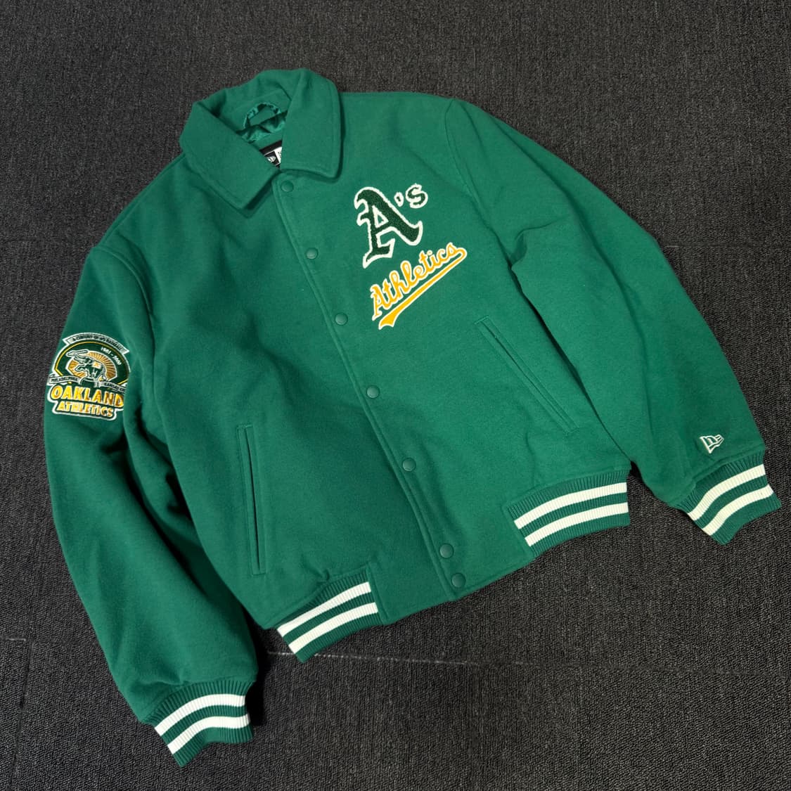 뉴에라 오클랜드 애슬레틱스 플레이풀 바시티 자켓 상품이미지6