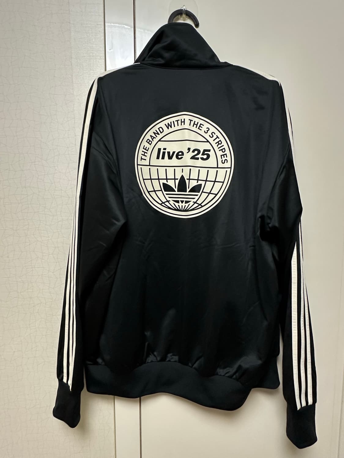 아디다스x오아시스 트랙 탑 L 상품이미지2