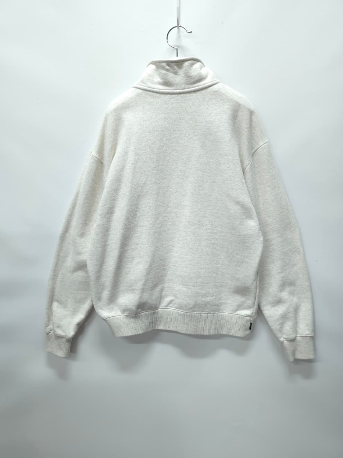 커버낫 여성 C 로고 하프집업 맨투맨 상품이미지8