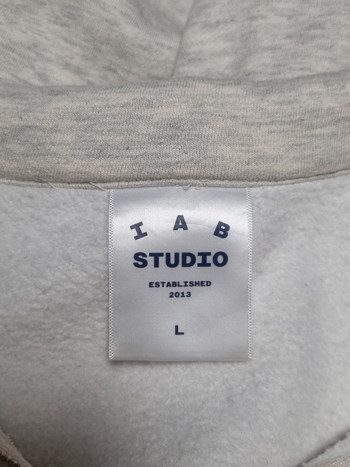 아이앱스튜디오 하프집업 오트밀 상품이미지3