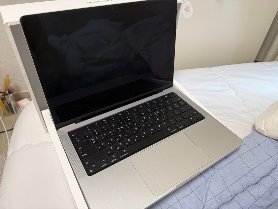 맥북 프로 m4 14인치 실버 2024년형 macbook pro 14 상품이미지3