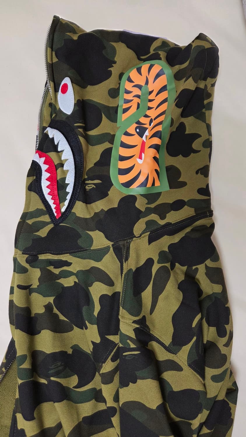 베이프 Bape 1st camo shark full zip hoodie 상품이미지1