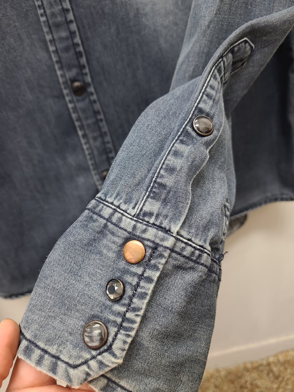 필립플레인 레더 포켓 데님 셔츠 상품이미지3