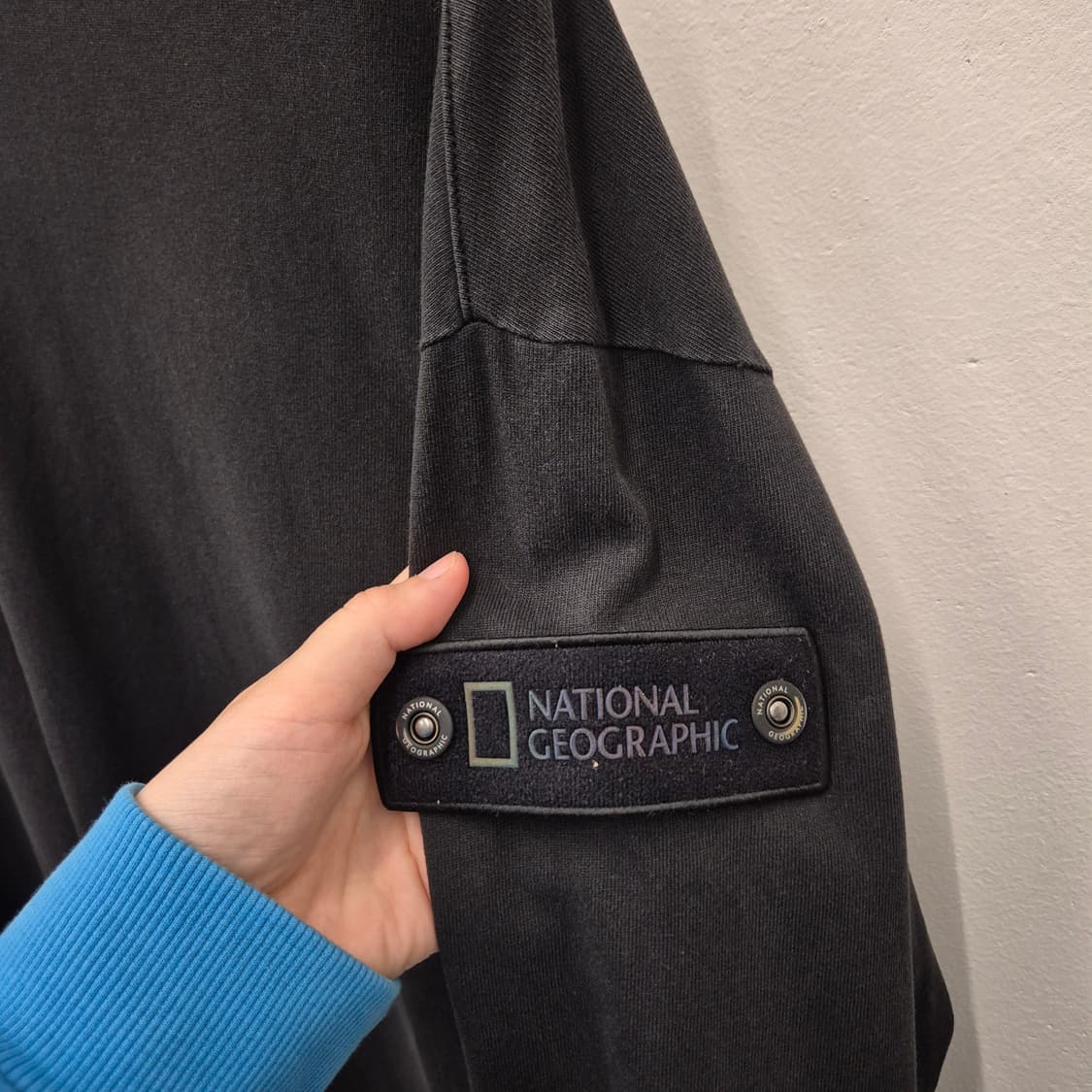 내셔널지오그래픽 긴팔티 L 상품이미지4
