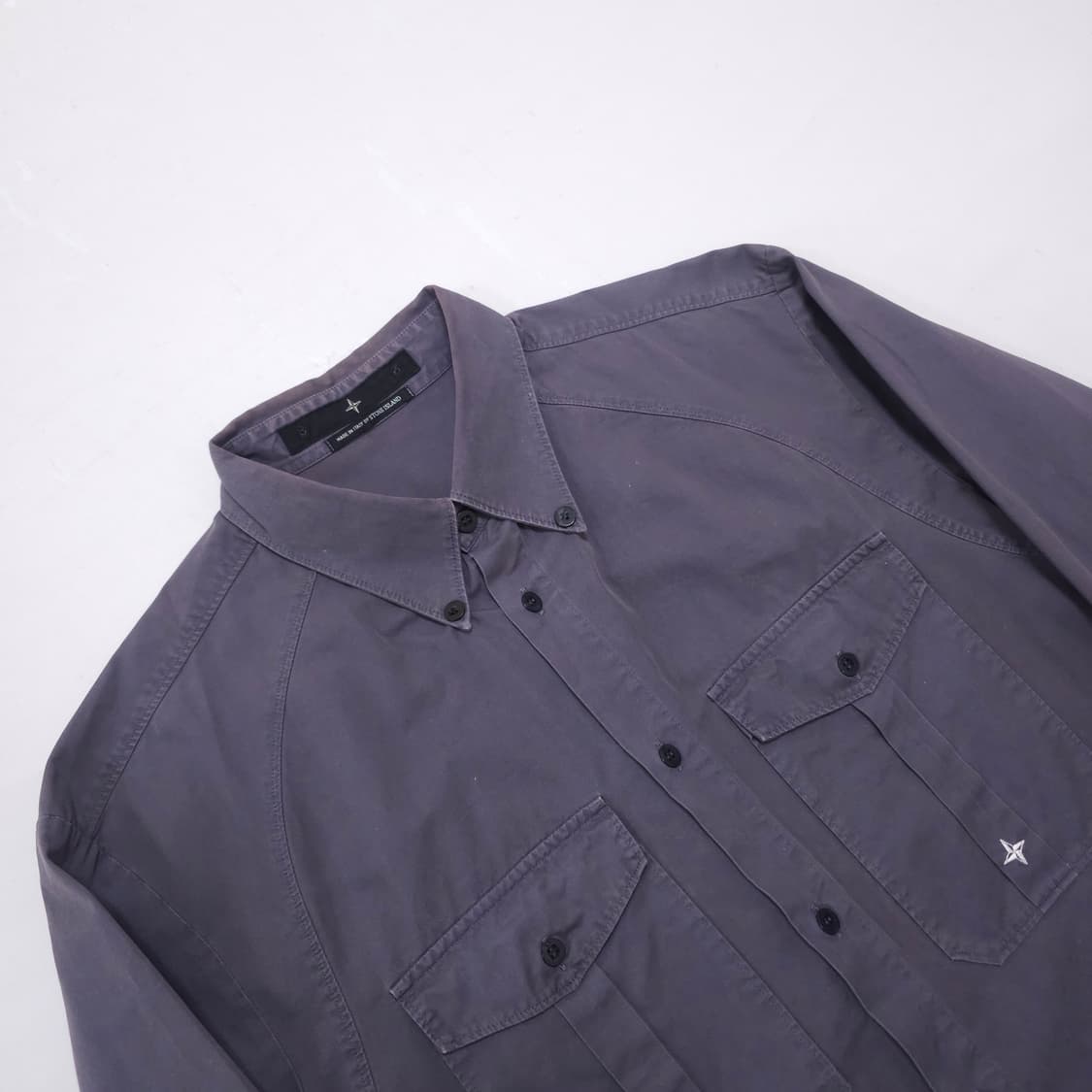 스톤아일랜드 피그먼트 멀티포켓 셔츠 상품이미지2