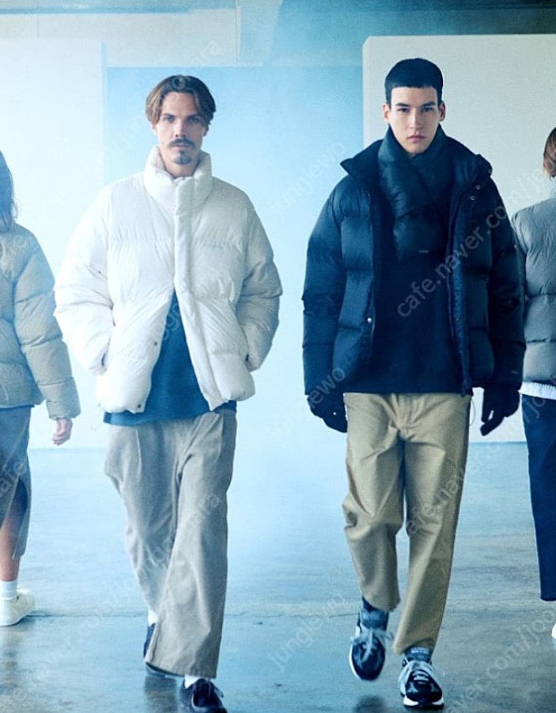 커버낫 프리미엄 헝가리 구스 다운 007 숏 푸퍼 패딩 상품이미지10