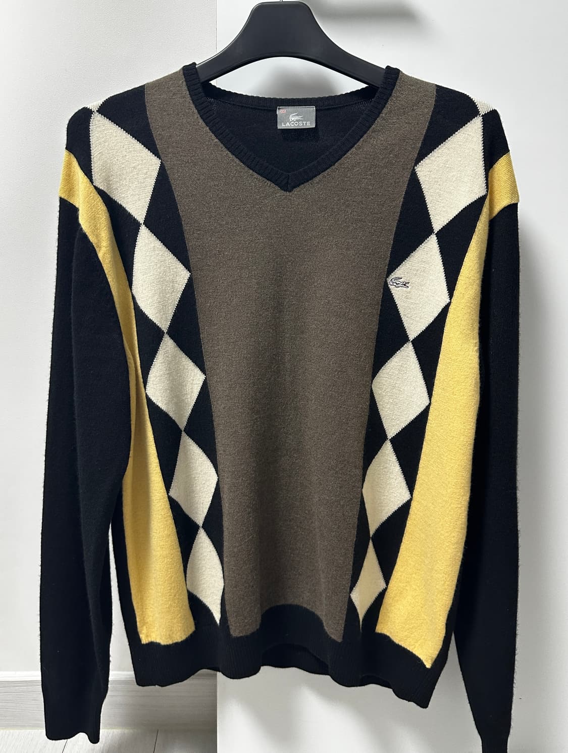 [라코스테] 남성 아가일 V넥 니트 상품이미지1