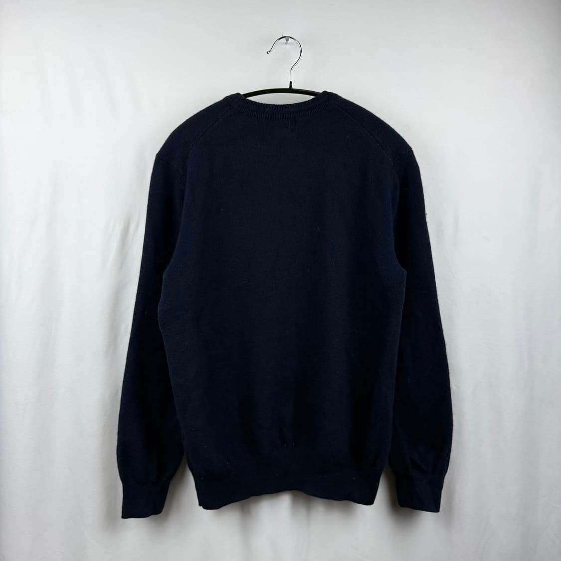 (100) 헤지스 울 혼방 라운드 니트 네이비 상품이미지6