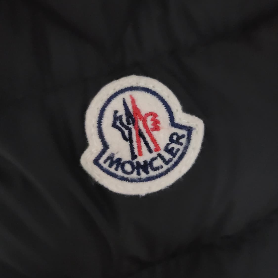 [새상품급/백화점판]20FW 몽클레어 클루니 롱 다운 패딩 4사이즈 블랙 상품이미지3