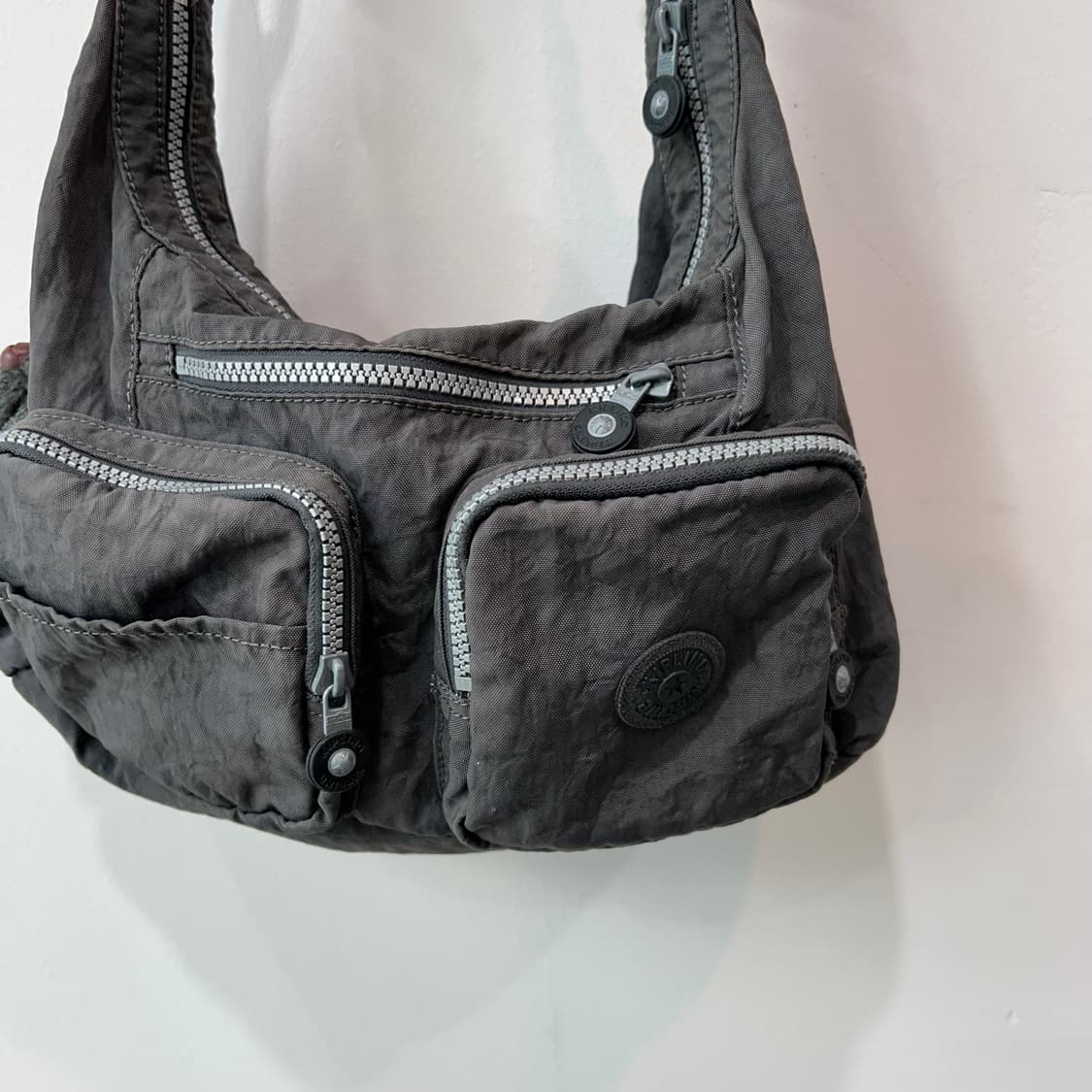 키플링 그레이 2pocket 크로스백 상품이미지2