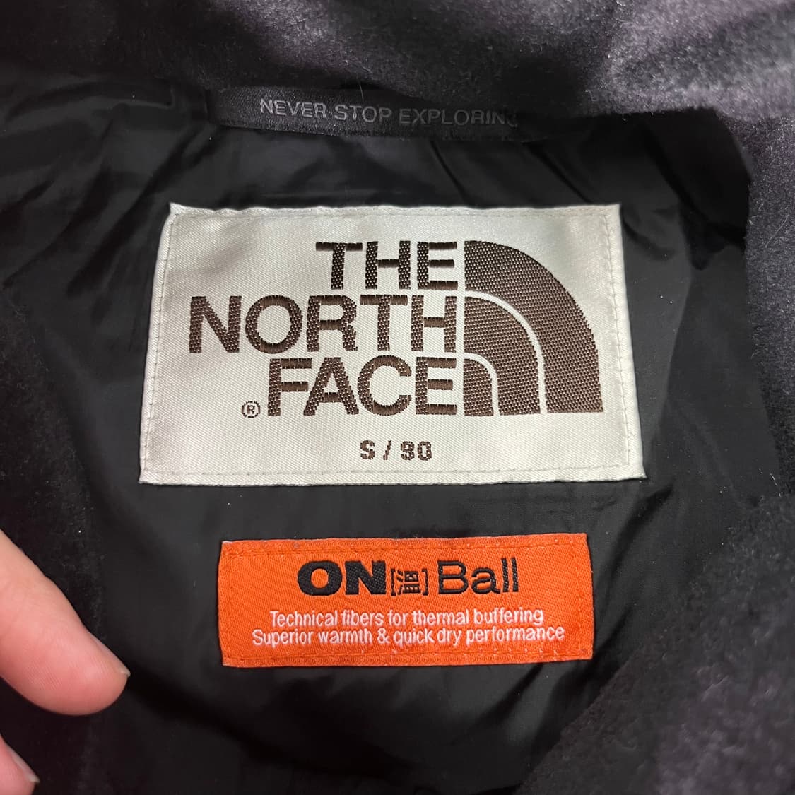 95 노스페이스 화이트라벨 리버턴 온 볼 올블랙 푸퍼 패딩 상품이미지3