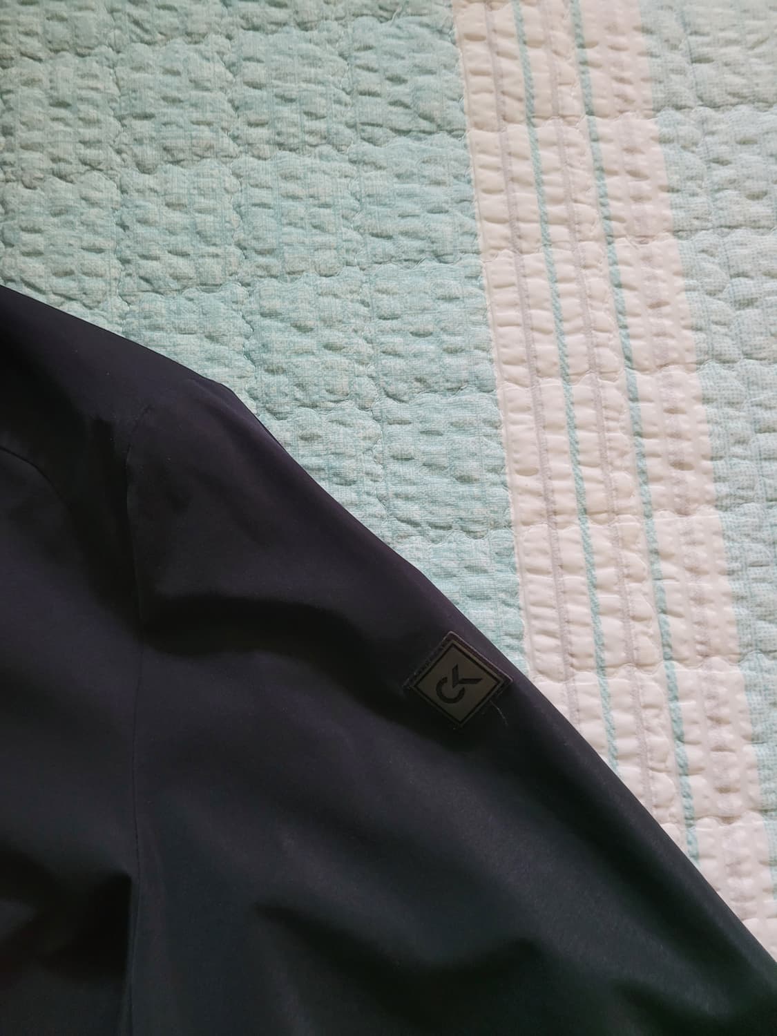 캘빈클라인 퍼포먼스 Calvin Klein 워터프루프 윈드스토퍼 자켓  상품이미지3