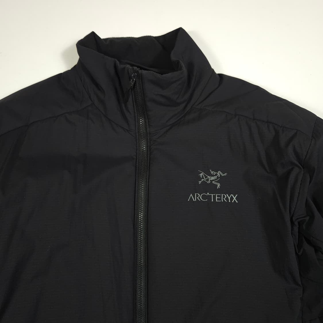 아크테릭스 아톰 자켓 블랙 상품이미지2