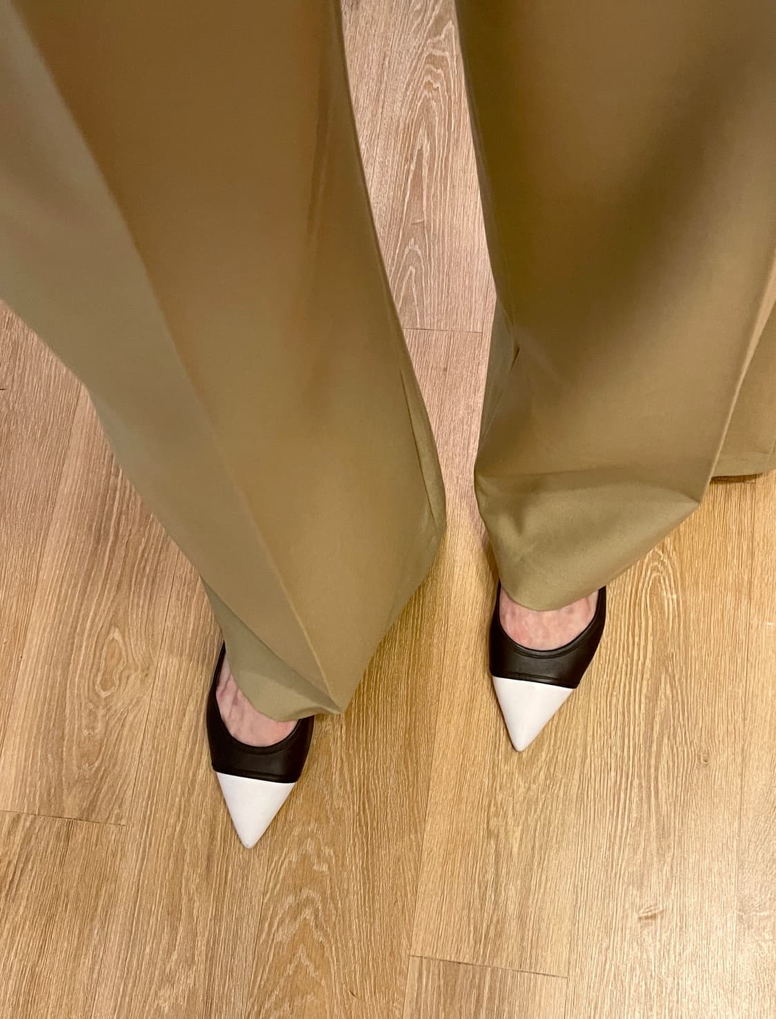 지방시 Givenchy투톤 캡토 앵클 스트랩 플랫슈즈 (235mm) 상품이미지9