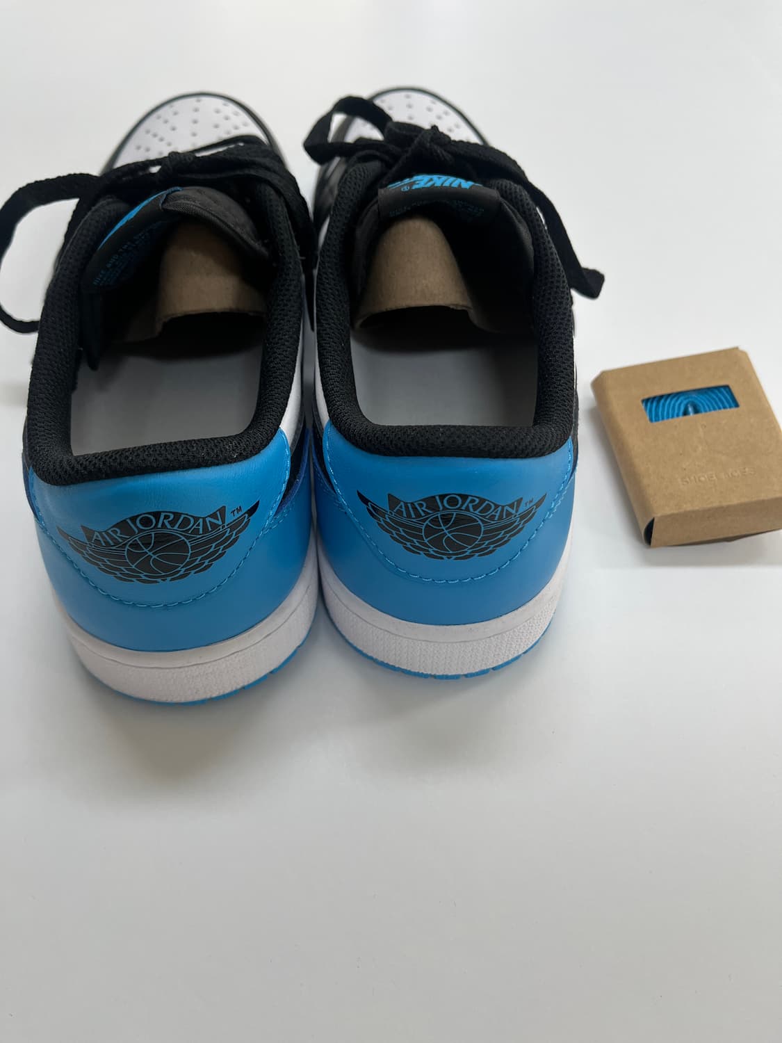 조던 1 레트로 로우 흰검파 상품이미지3