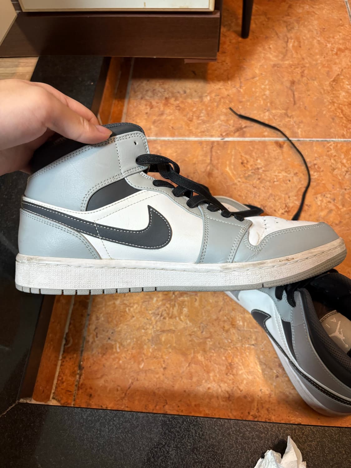 나이키 조던1 미드 라이트 스모크 그레이 앤트러사이트 270 상품이미지6