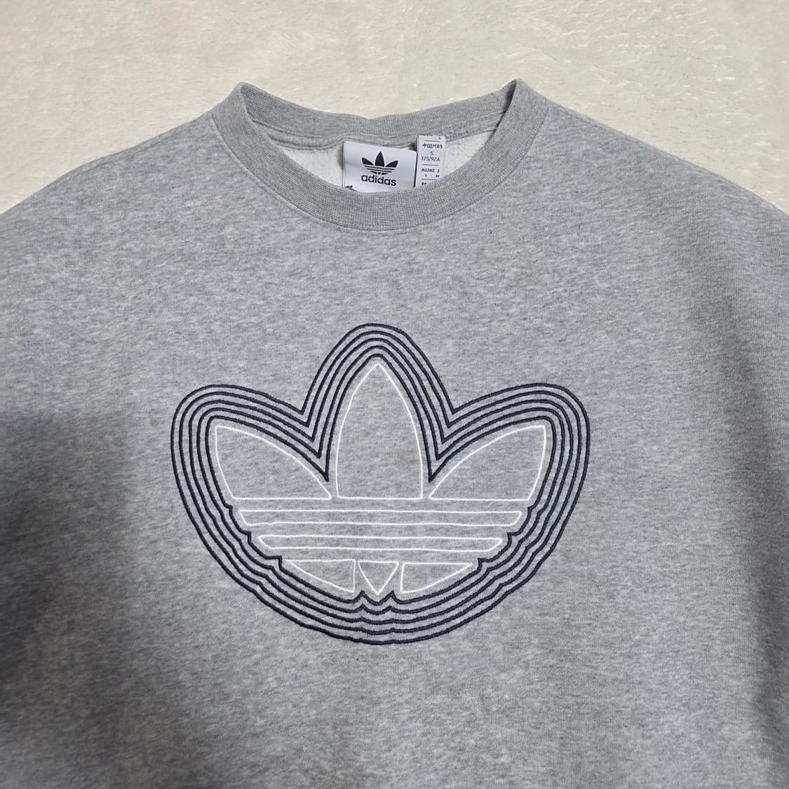 (S)아디다스 불꽃자수 맨투맨 상품이미지2