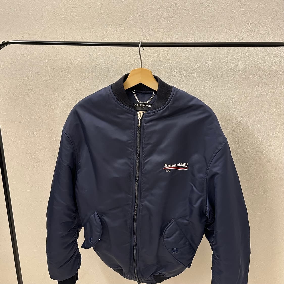 발렌시아가 2017 웨이브 봄버 ma-1  상품이미지2