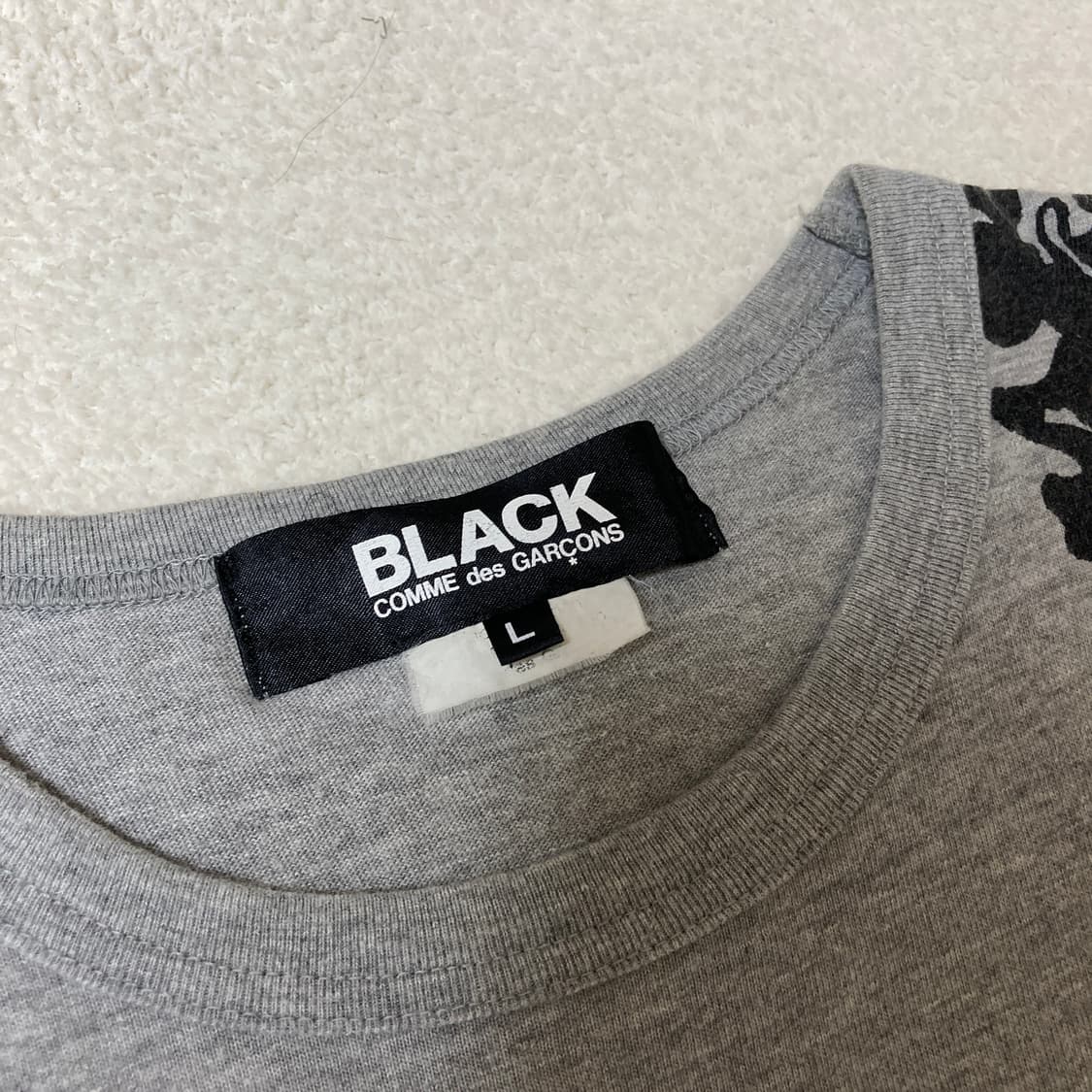 꼼데가르송 블랙 티셔츠 상품이미지4