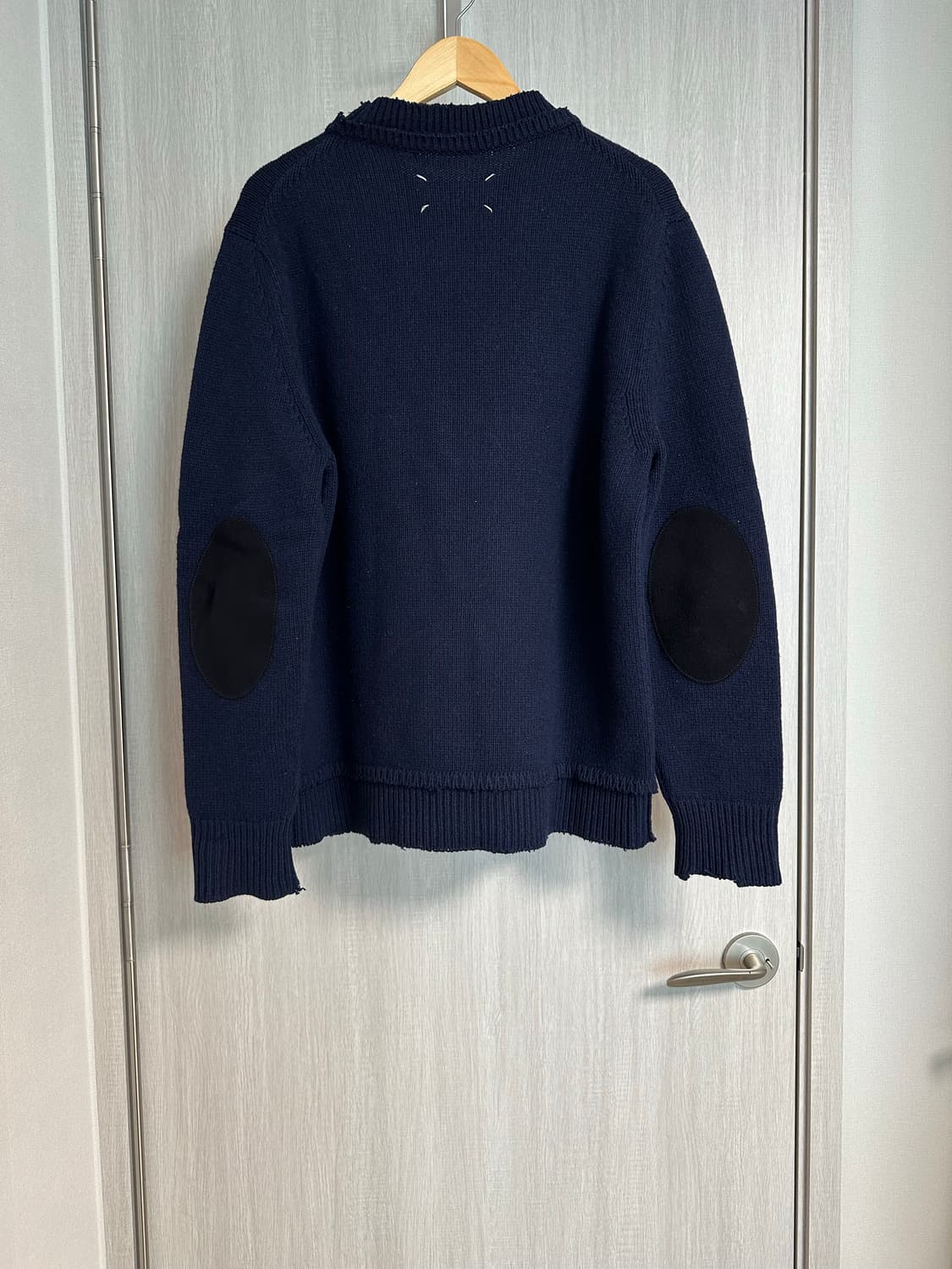 마르지엘라 레이어드 엘보우패치 니트 상품이미지2