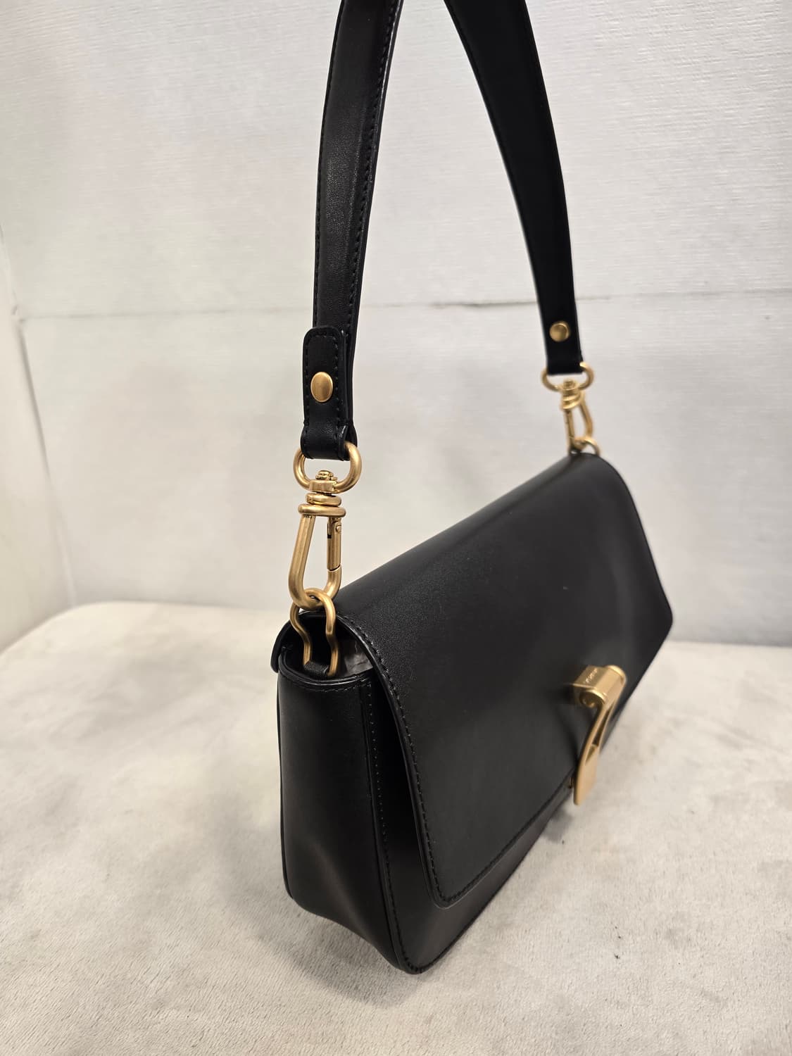 조이그라이슨 블랙 가죽 숄더백 가방 상품이미지3