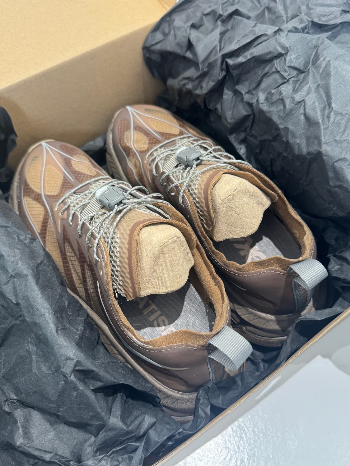 HOKA x SATISFY Mafate Trail 여성 황금사이즈 225 상품이미지4